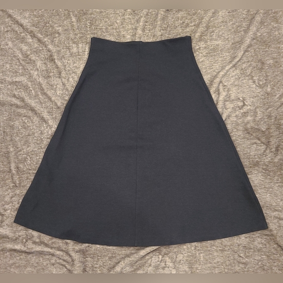 Zara skirt size-M - Picture 2 of 3